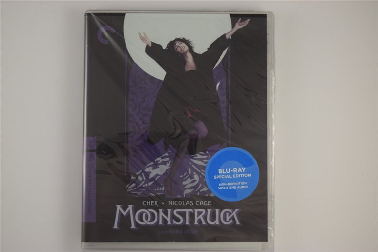 Packaging photo for Moonstruck