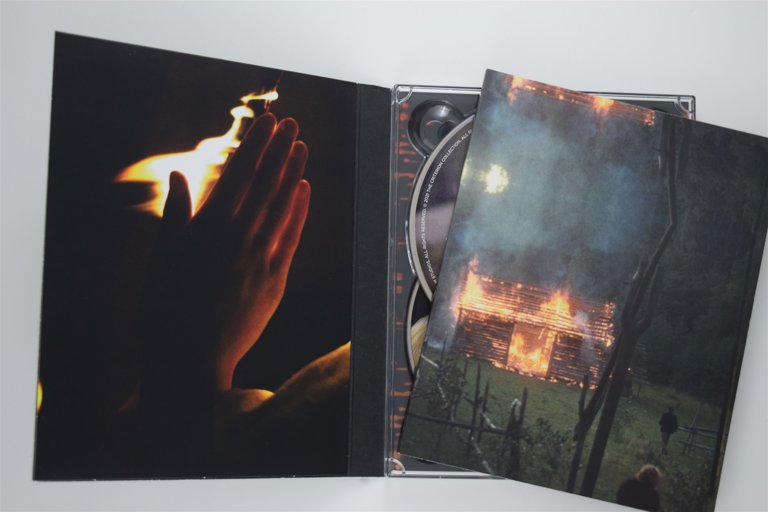 Packaging photo for Mirror