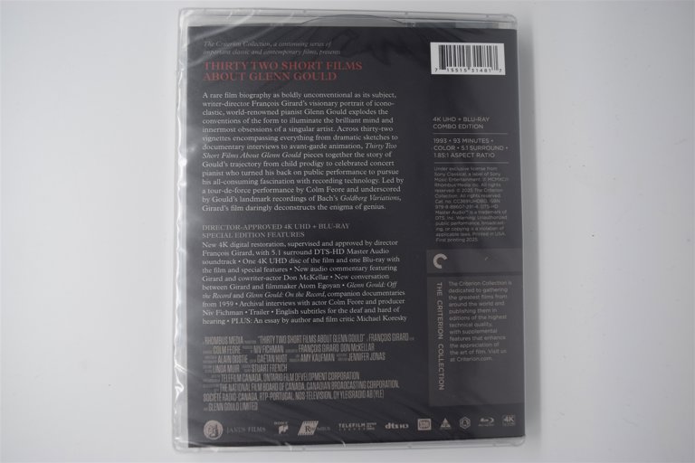 Packaging photo for Thirty Two Short Films About Glenn Gould