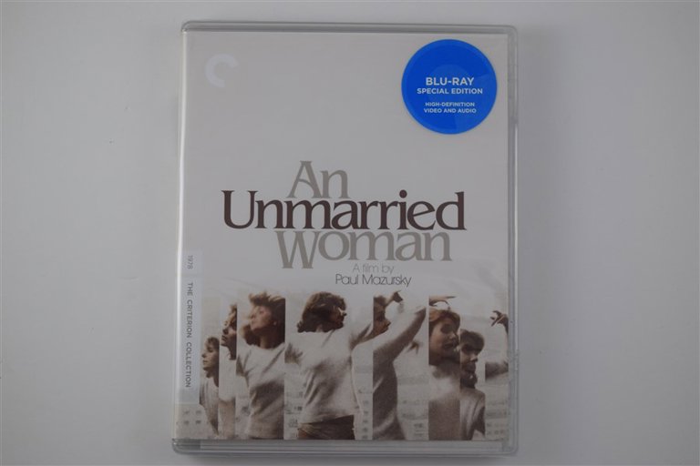 Packaging photo for An Unmarried Woman