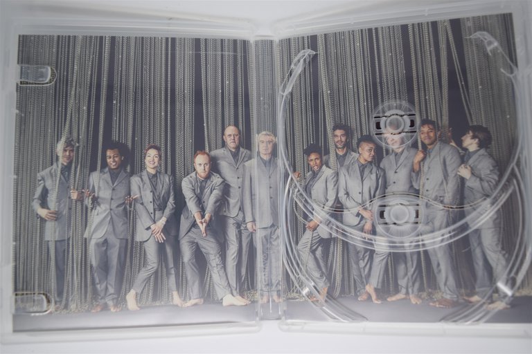 Packaging photo for David Byrne's American Utopia