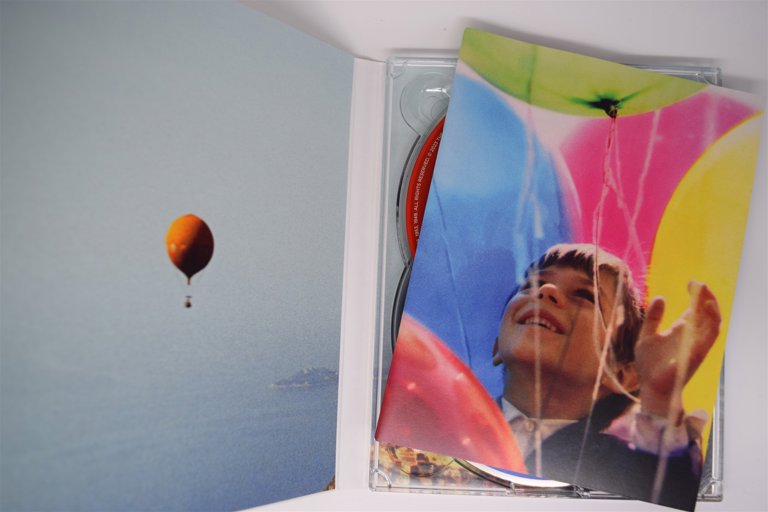 Packaging photo for The Red Balloon and Other Stories: Five Films by Albert Lamorisse
