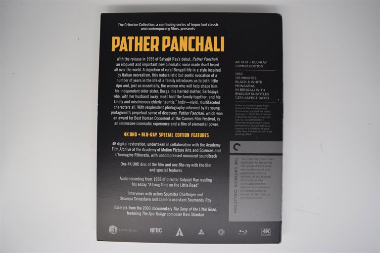 Packaging photo for Pather Panchali