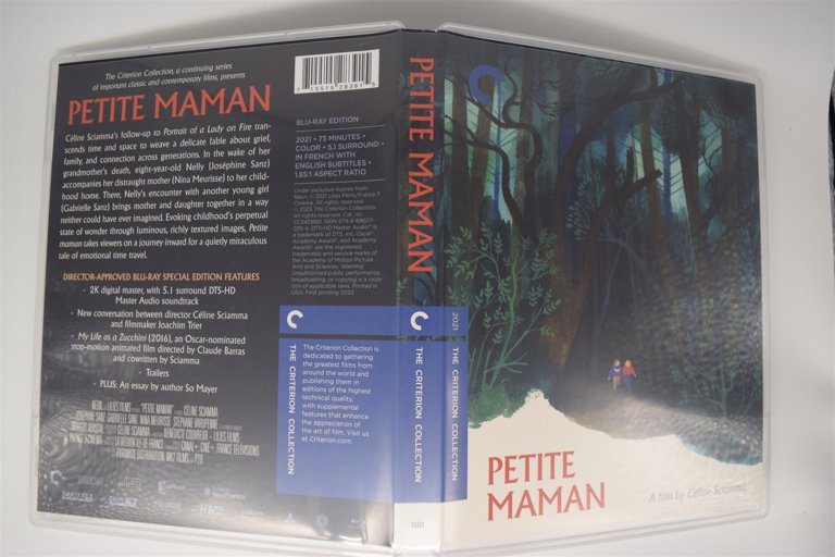 Packaging photo for Petite maman
