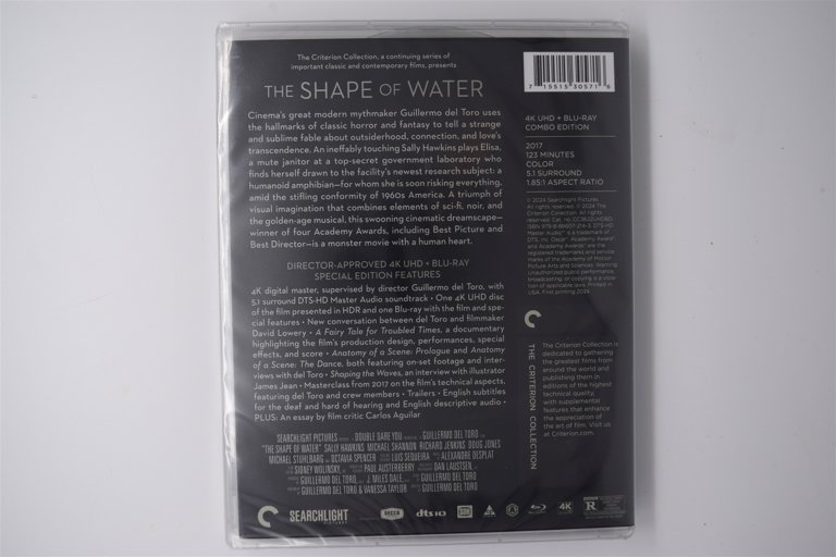 Packaging photo for The Shape of Water