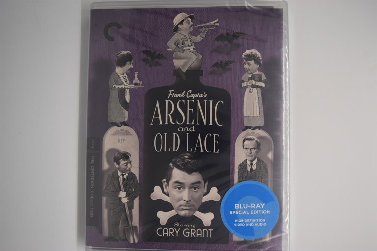 Packaging photo for Arsenic and Old Lace