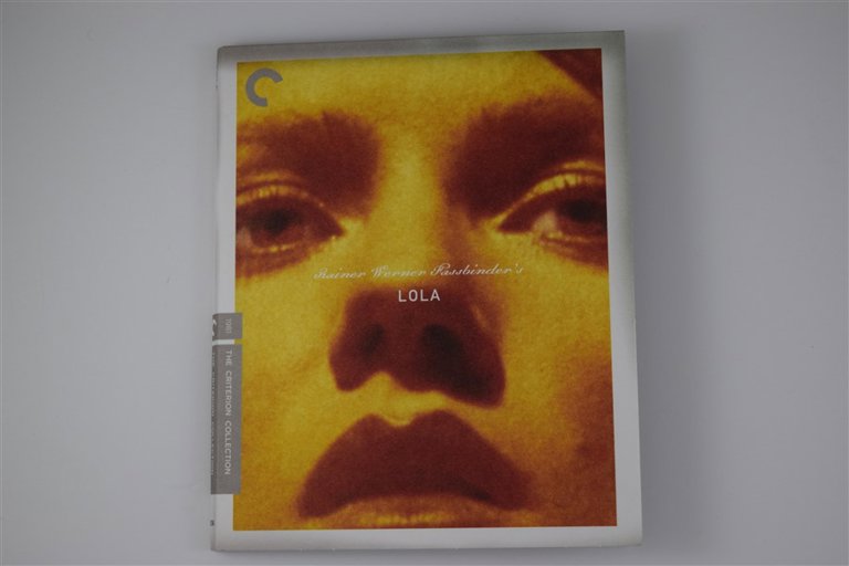 Packaging photo for Lola