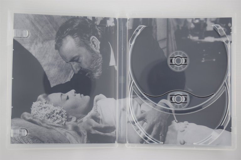Packaging photo for Viridiana