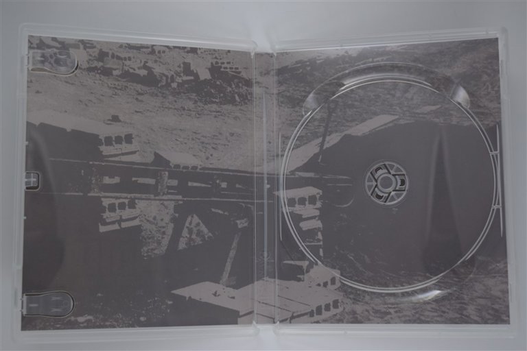 Packaging photo for Manila in the Claws of Light