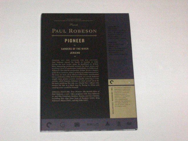 Packaging photo for Paul Robeson: Portraits of the Artist