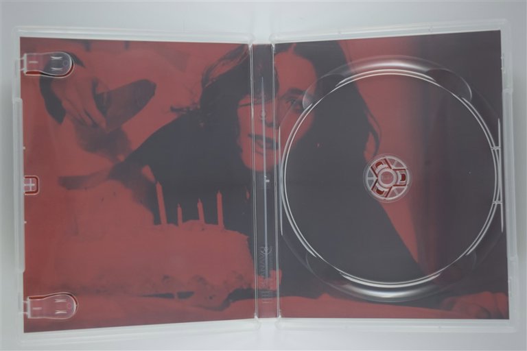 Packaging photo for Sisters