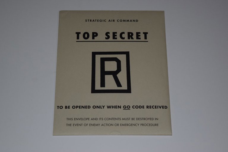 Packaging photo for Dr. Strangelove, or: How I Learned to Stop Worrying and Love the Bomb