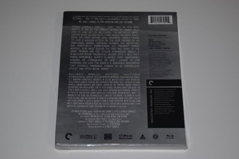 Packaging photo for Dr. Strangelove, or: How I Learned to Stop Worrying and Love the Bomb