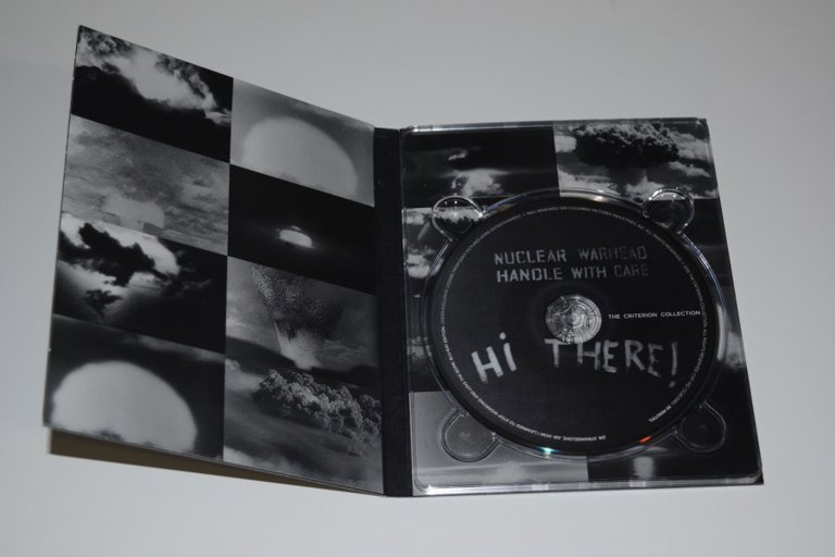 Packaging photo for Dr. Strangelove, or: How I Learned to Stop Worrying and Love the Bomb